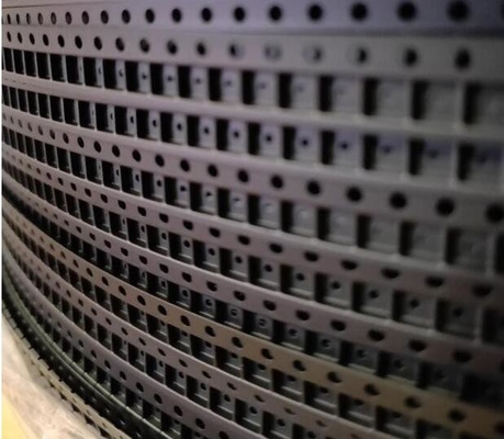 Cinta grabada en relieve negra del portador, material estático anti del ANIMAL DOMÉSTICO del picosegundo de la PC de SMT de la cinta