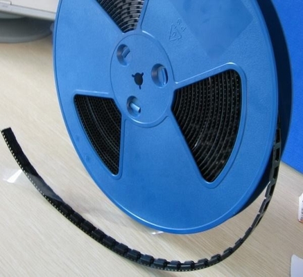 Rollo de cable de plástico asequible y versátil para diversas aplicaciones