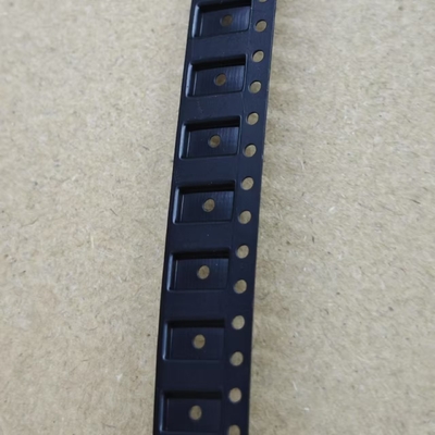 Fabrica de suministro de forma personalizada ABS SMD electrónica grabado cinta portadora y bobina para productos electrónicos