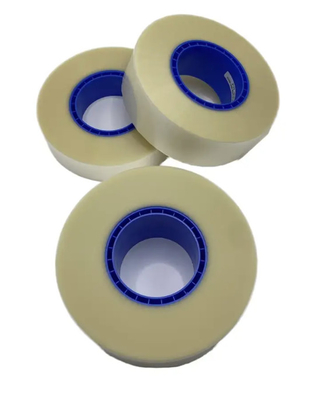 1.5N/25mm Adhesión a las cintas portadoras de respaldo para un embalaje de carrete suave y seguro