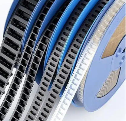 Protección ESD y contra la humedad con cintas y carretes portadores en relieve SMD para la fabricación de electrónica