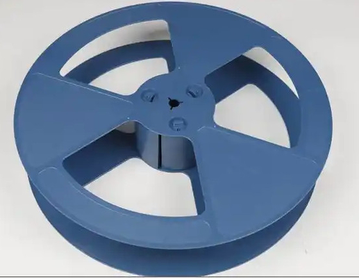 y ensamblaje preciso con bobina de cinta portadora para operaciones de recogida y colocación de alta velocidad en la fabricación electrónica