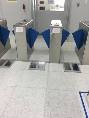 Media exhibición del probador del LCD de la dirección del doble del control de acceso del torniquete del ESD de la altura